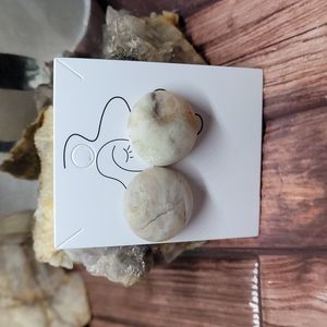 Amazonite stud earrings 😍